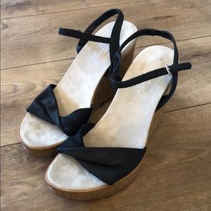 Kenneth Cole Wedges